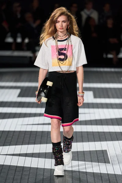 Look 27